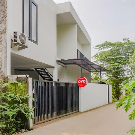 فندق Reddoorz @ Limo ديبوك المظهر الخارجي الصورة